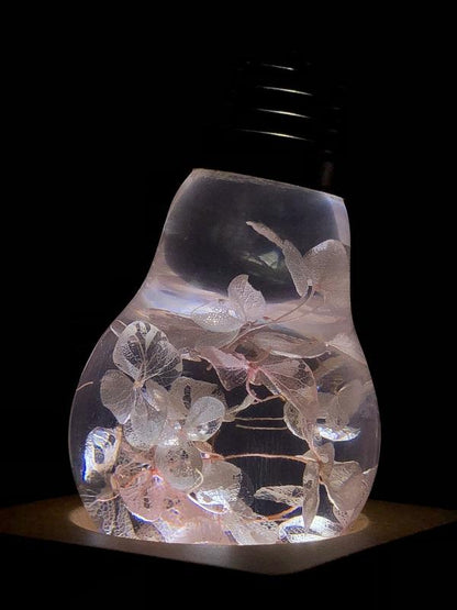 EP LIGHT - Pink Hydrangea LED Bulb with Eco-Friendly Resin.